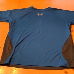 black and blue Under Armour heat gear shirt